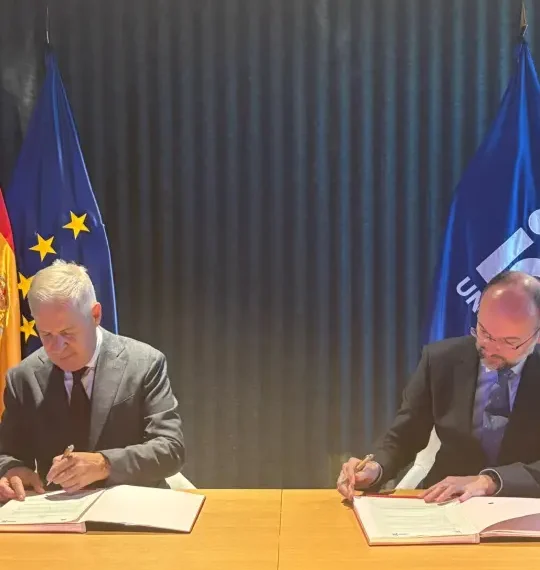 ICC e IE University amplían su asociación para fortalecer el multilateralismo